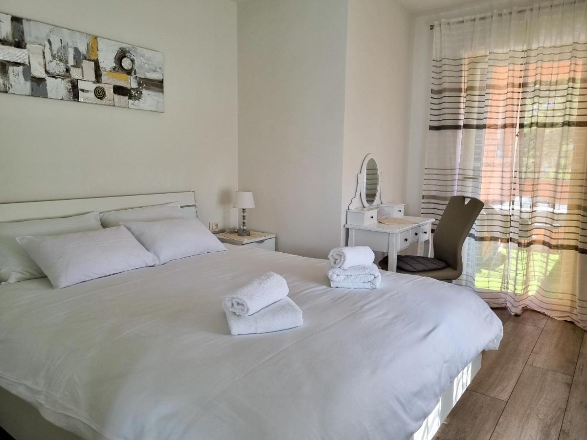 Juli No 2 Apartment โปเรช ภายนอก รูปภาพ