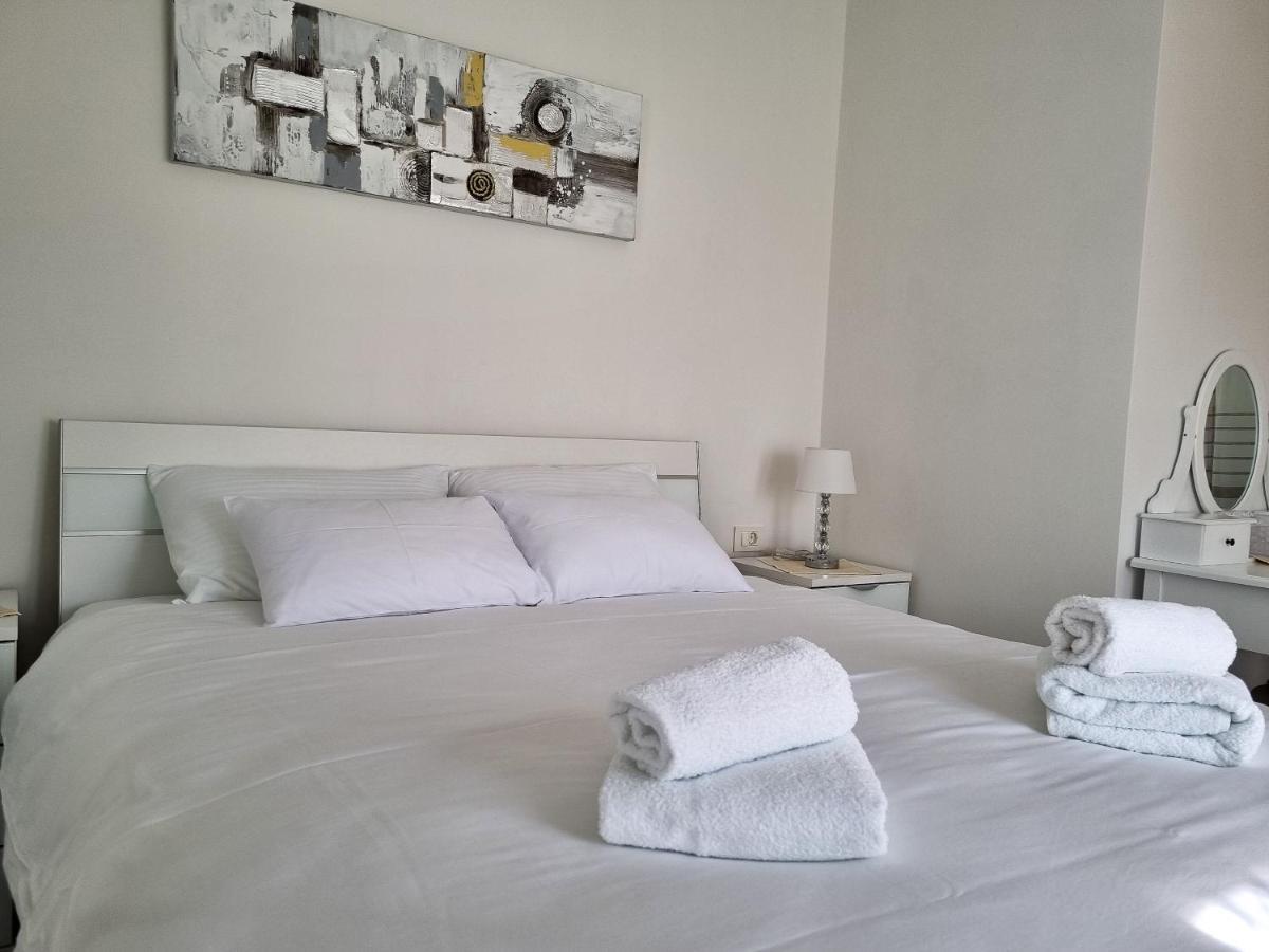 Juli No 2 Apartment โปเรช ภายนอก รูปภาพ